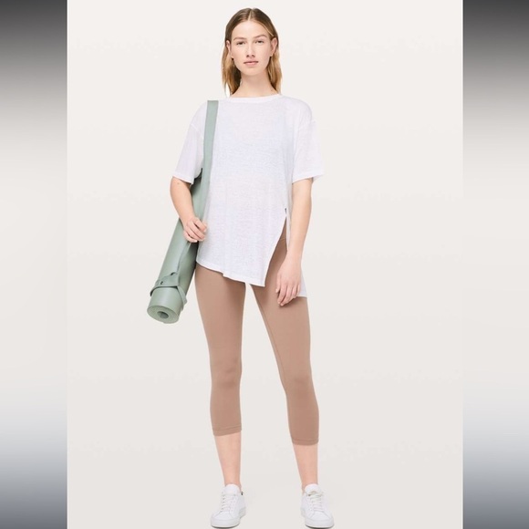 Lululemon Sneak Out Short Sleeve- White - Picture 1 of 8